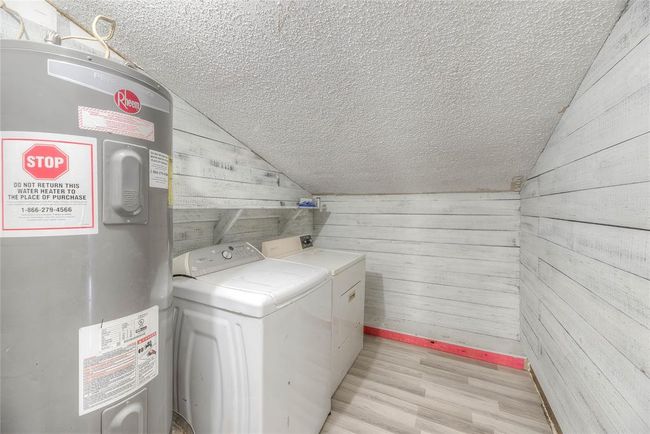 20 W Oakridge Dr, House other with 3 bedrooms, 2 bathrooms and 2 parking in Pointblank TX | Image 5