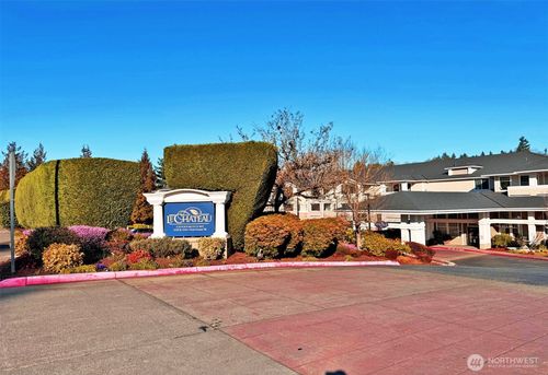 a213-2220 132nd Ave Se, Bellevue, WA, 98005-3978 | Card Image