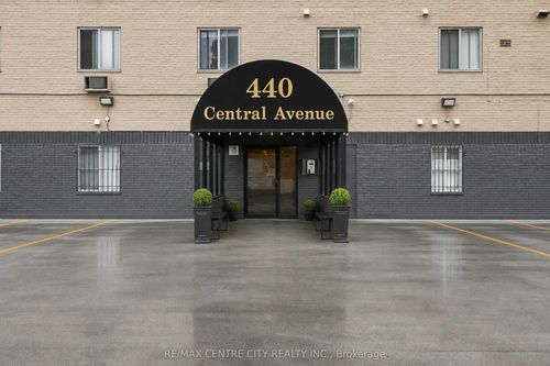 405-440 Central Ave, London, ON, N6B2E5 | Card Image
