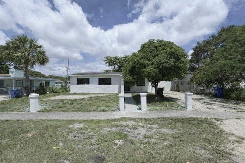 235 Sw 21st Way, Fort Lauderdale, FL, 33312-1432 | Card Image