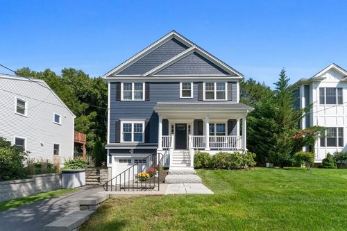 44 Bernard St, Newton, MA, 02461-1904 | Card Image