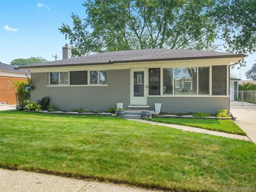 27622 Marilyn Dr, Warren, MI, 48093-4606 | Card Image