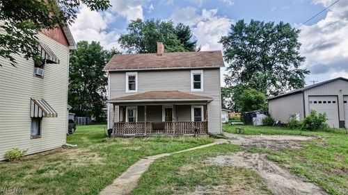 241 Saint Clair Ave Sw, New Philadelphia, OH, 44663-2137 | Card Image