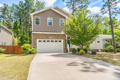 545 N Saylor St, Southern Pines, NC, 28387-4032 | Card Image