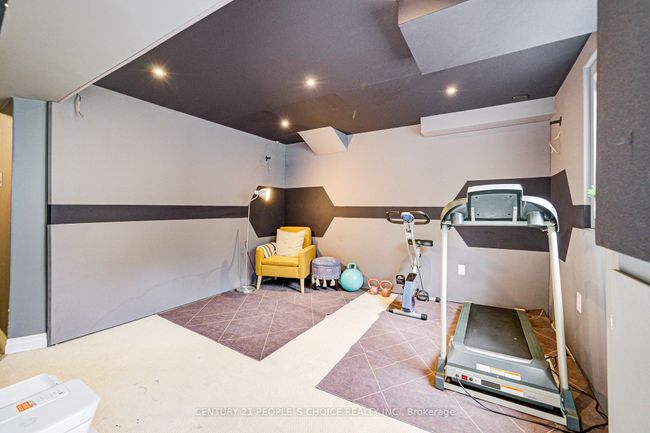 83 Corey Cir, Condo with 3 bedrooms, 3 bathrooms and 1 parking in Georgetown ON | Image 39