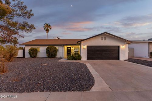 2939 E Corrine Dr, Phoenix, AZ, 85032-6549 | Card Image