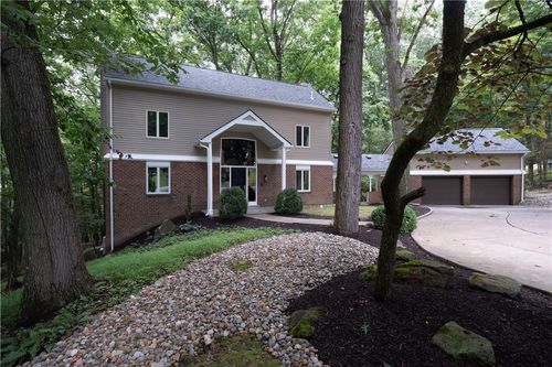 9843 Woodland Rd N, Pittsburgh, PA, 15237-4347 | Card Image