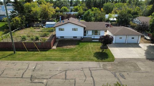 5006 55 Ave, Castor, AB, T0C0X0 | Card Image