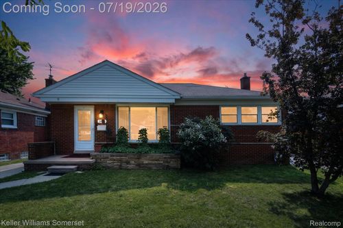 28326 Brush St, Madison Heights, MI, 48071-2804 | Card Image