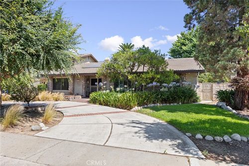 9462 Orange St, Alta Loma, CA, 91701-4150 | Card Image