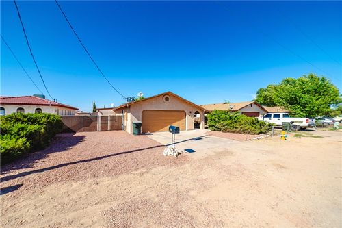 1927 Lucille Ave, Kingman, AZ, 86401-4628 | Card Image