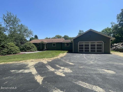 40 Willow Cove Rd, Cheshire, MA, 01225-9750 | Card Image