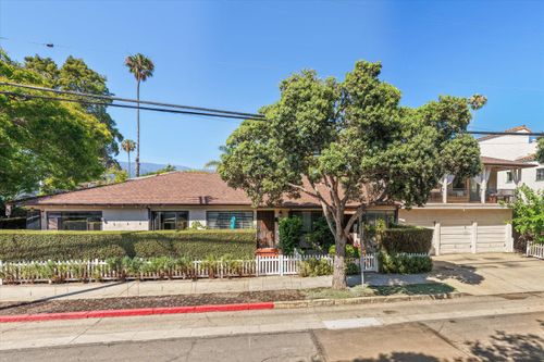 233 W Yanonali St, Santa Barbara, CA, 93101-3525 | Card Image