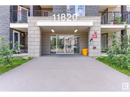 11820 22 Ave Sw, Edmonton, AB, T6W2A2 | Card Image