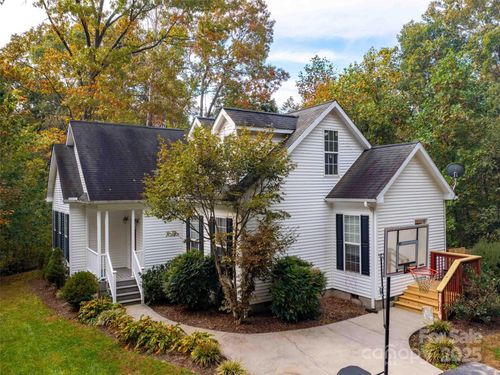 37 C Creek Ln, Pisgah Forest, NC, 28768-9029 | Card Image