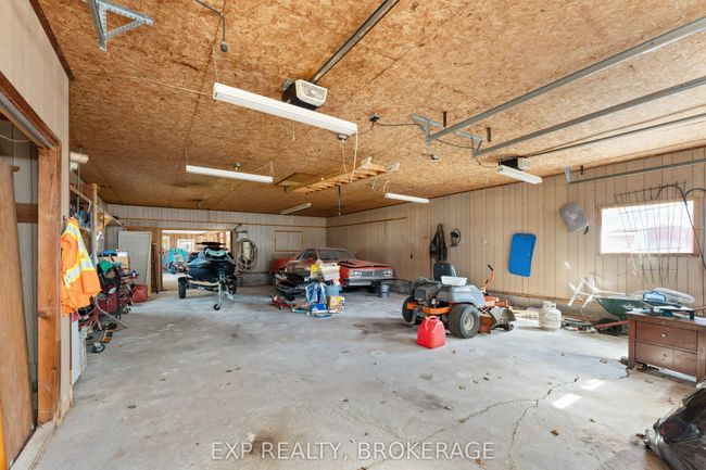 3454 Round Lake Road, House other with 3 bedrooms, 1 bathrooms and 8 parking in South Frontenac ON | Image 15