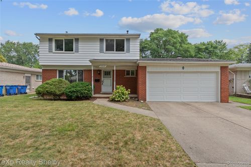 27416 Audrey Ave, Warren, MI, 48092-2636 | Card Image