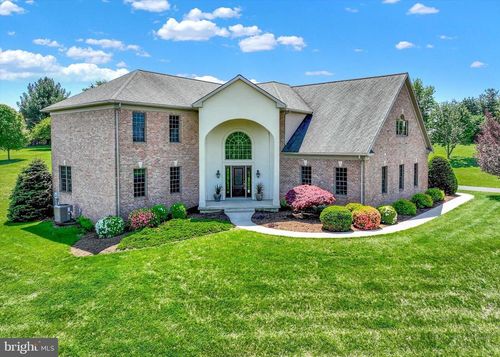 750 Rydell Dr, DALLASTOWN, PA, 17313-9705 | Card Image