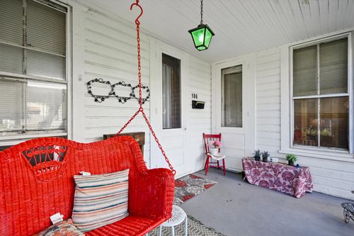 106 W Race St, Mechanicsburg, OH, 43044-1126 | Card Image