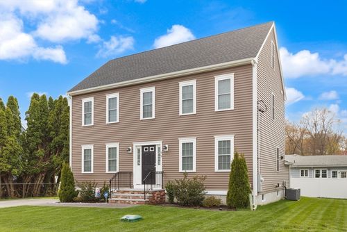 39 Sewell St, Brockton, MA, 02301 | Card Image