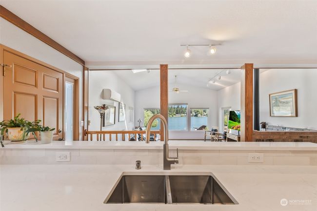 1207 Creso Rd S, House other with 3 bedrooms, 3 bathrooms and 2 parking in Spanaway WA | Image 9