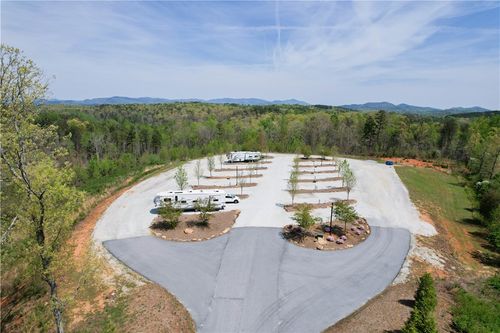 630 Shallow Ford View Dr, Salem, SC, 29676-3512 | Card Image