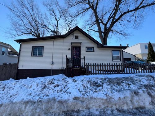 11 Rolf Ave, Chicopee, MA, 01020-1227 | Card Image