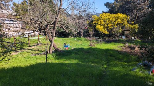 677 Renfrew Rd, El Sobrante, CA, 94803-1623 | Card Image