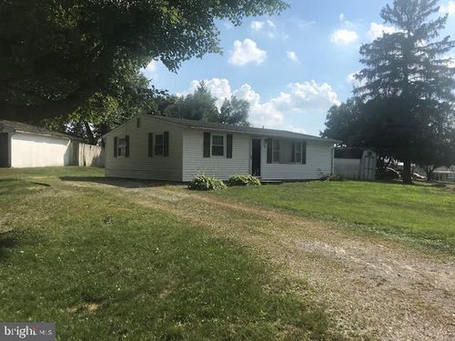 30 Forrest Ave, FAYETTEVILLE, PA, 17222-1406 | Card Image