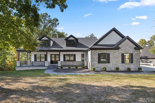 55 Lake Bend Dr, Winfield, MO, 63389-2223 | Card Image
