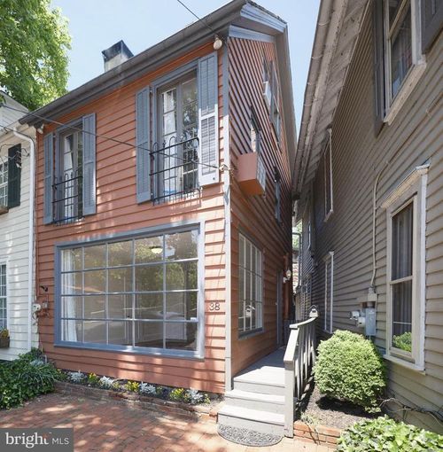 38 W Ferry St, NEW HOPE, PA, 18938-1312 | Card Image