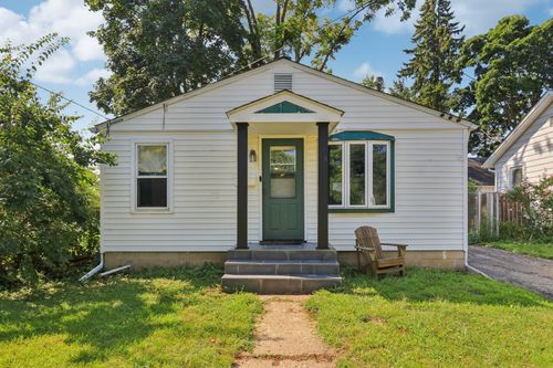 419 Ridgeland Ave, Woodstock, IL, 60098-3858 | Card Image