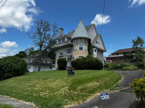 1021 Richmont St, Scranton, PA, 18509-1769 | Card Image