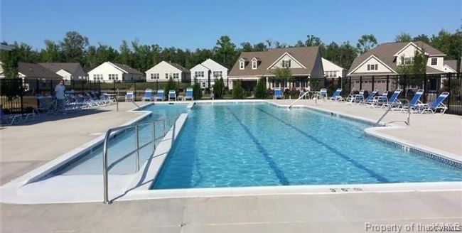 View of swimming pool | Image 46