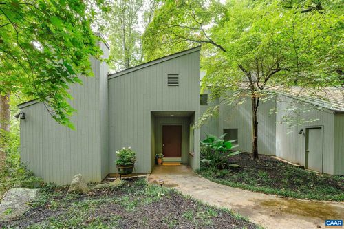 428 Rookwood Dr, CHARLOTTESVILLE, VA, 22903-4732 | Card Image