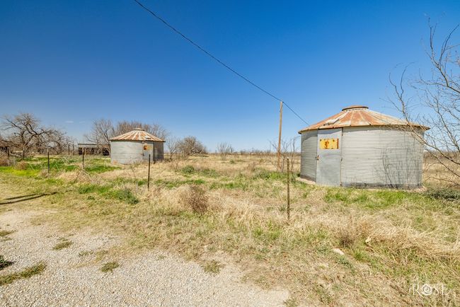 17342 Fm 1929 W, House other with 3 bedrooms, 2 bathrooms and 1 parking in Miles TX | Image 25