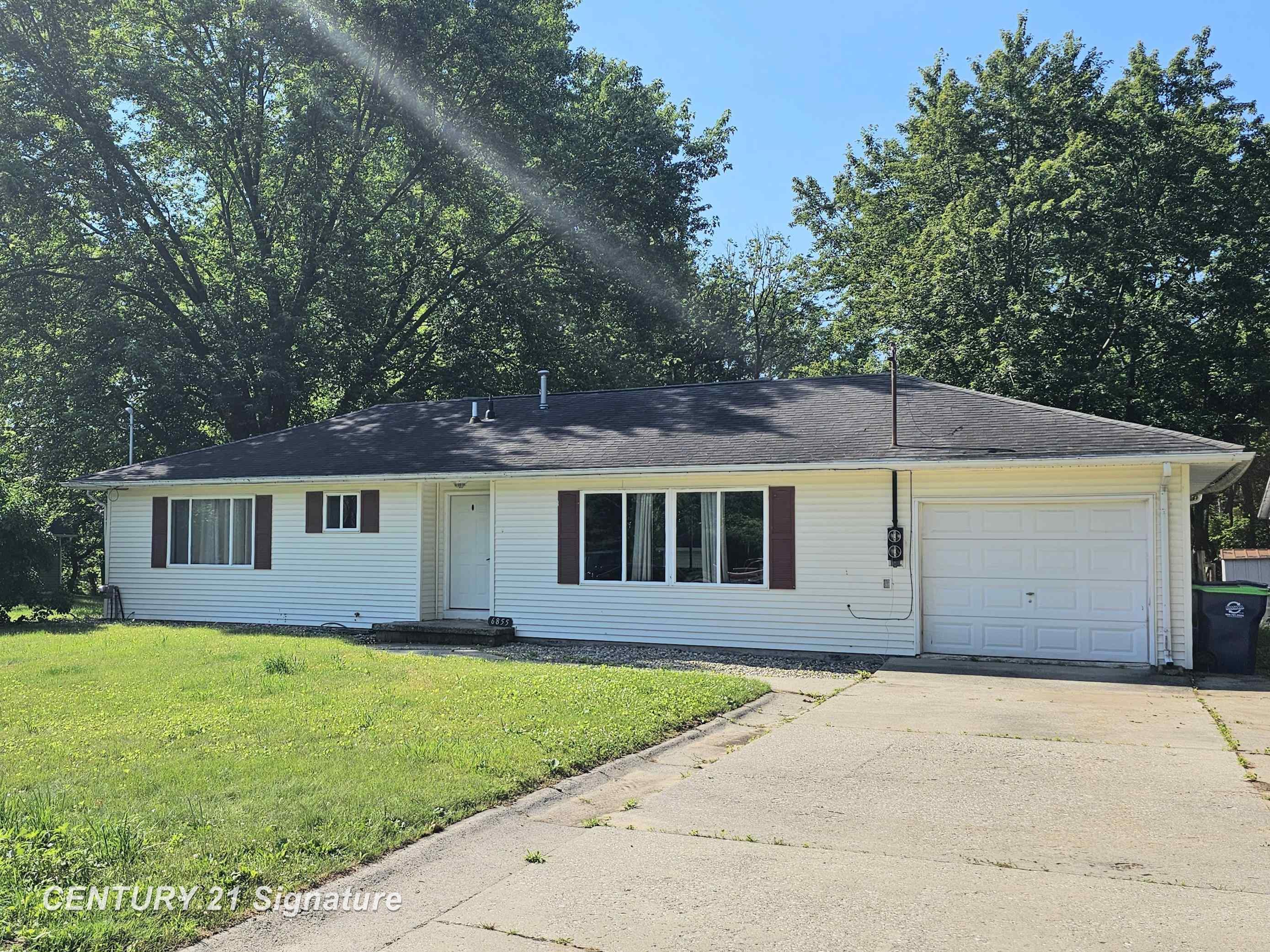 Wallace Dr, Saginaw, MI 48609