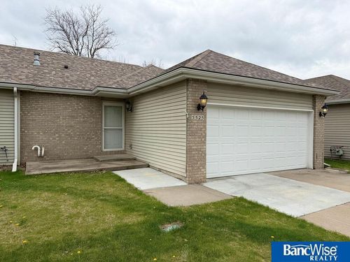 5525 X Street, Lincoln, NE, 68504 | Card Image