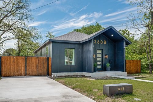 3608 Metropolitan Ave, Dallas, TX, 75210-1920 | Card Image