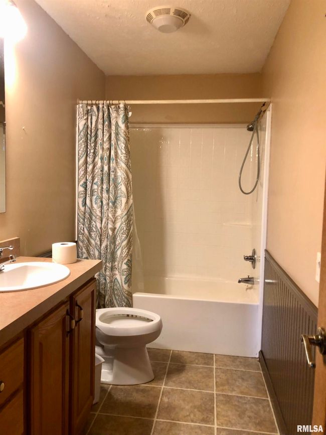 400 W Boundary Rd, House other with 3 bedrooms, 2 bathrooms and null parking in Creal Springs IL | Image 24