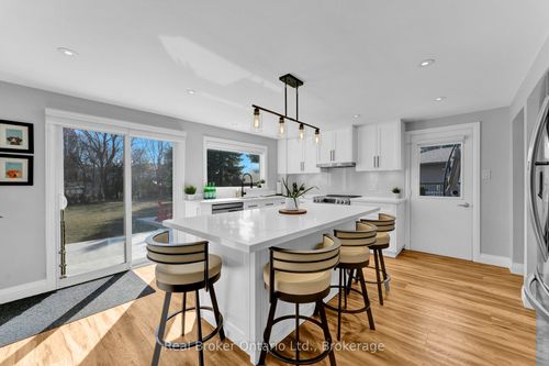 19 Hornby Crt, Cambridge, ON, N1R7J7 | Card Image