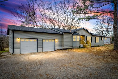 1402 Cagle Rd, Ashland City, TN, 37015-4527 | Card Image