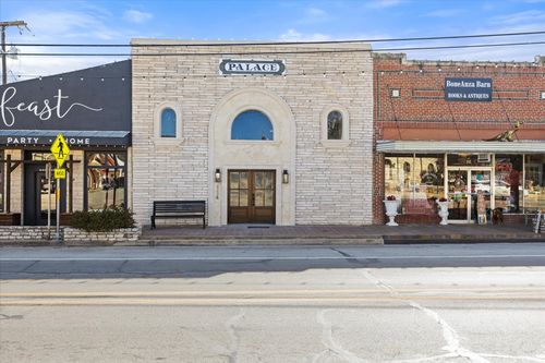 114 Ne Barnard St, Glen Rose, TX, 76043-4800 | Card Image