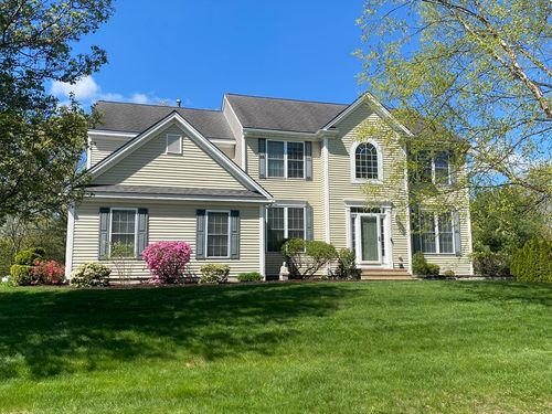 21 Seaver Farm Ln, South Grafton, MA, 01560-1222 | Card Image