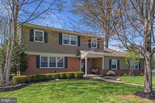 205 Marlboro Rd, Morrisville, PA, 19067-3814 | Card Image