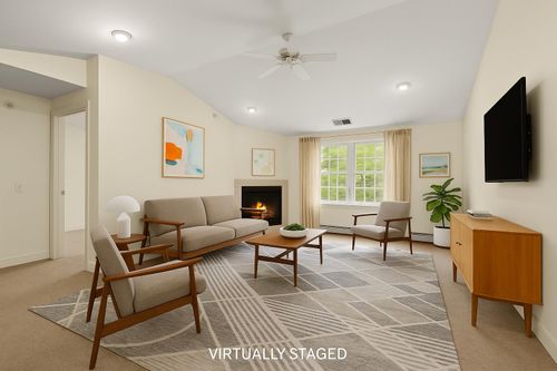 unit-119-4 Crestview Cir, Londonderry, NH, 03053-2478 | Card Image