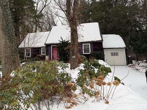 31 Fells Rd, Winchester, MA, 01890-1437 | Card Image