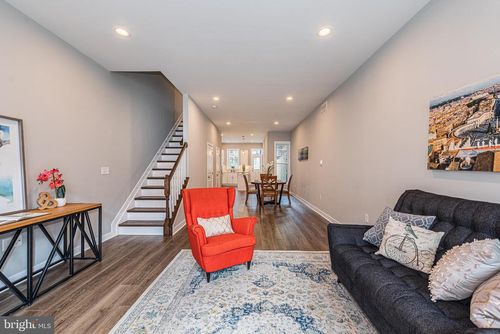 836 Edmondson Ave, BALTIMORE, MD, 21201-1405 | Card Image
