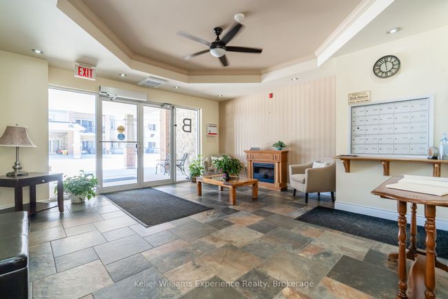 101 - 19B Yonge St N, Condo with 2 bedrooms, 2 bathrooms and 1 parking in Elmvale ON | Image 4