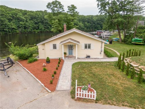 55 Alan Ave, Pascoag, RI, 02859-2802 | Card Image